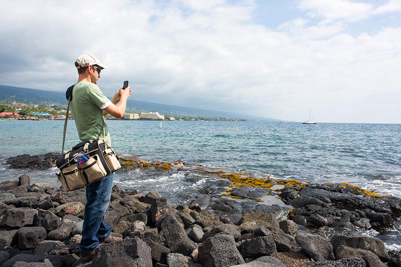 Use caution when taking pictures or selfies near the ocean. Michael Gordon/Shutterstock.com